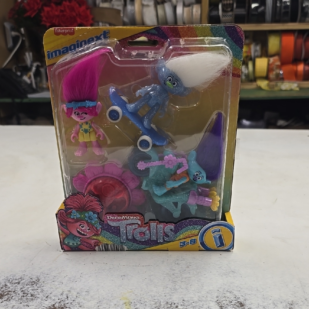 Vibrant Trolls Action Figures Playset with Blue‎ and Yellow Characters NWT